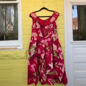 [Modcloth] "Prettiest Gal in the Bloom" Dress 🌸